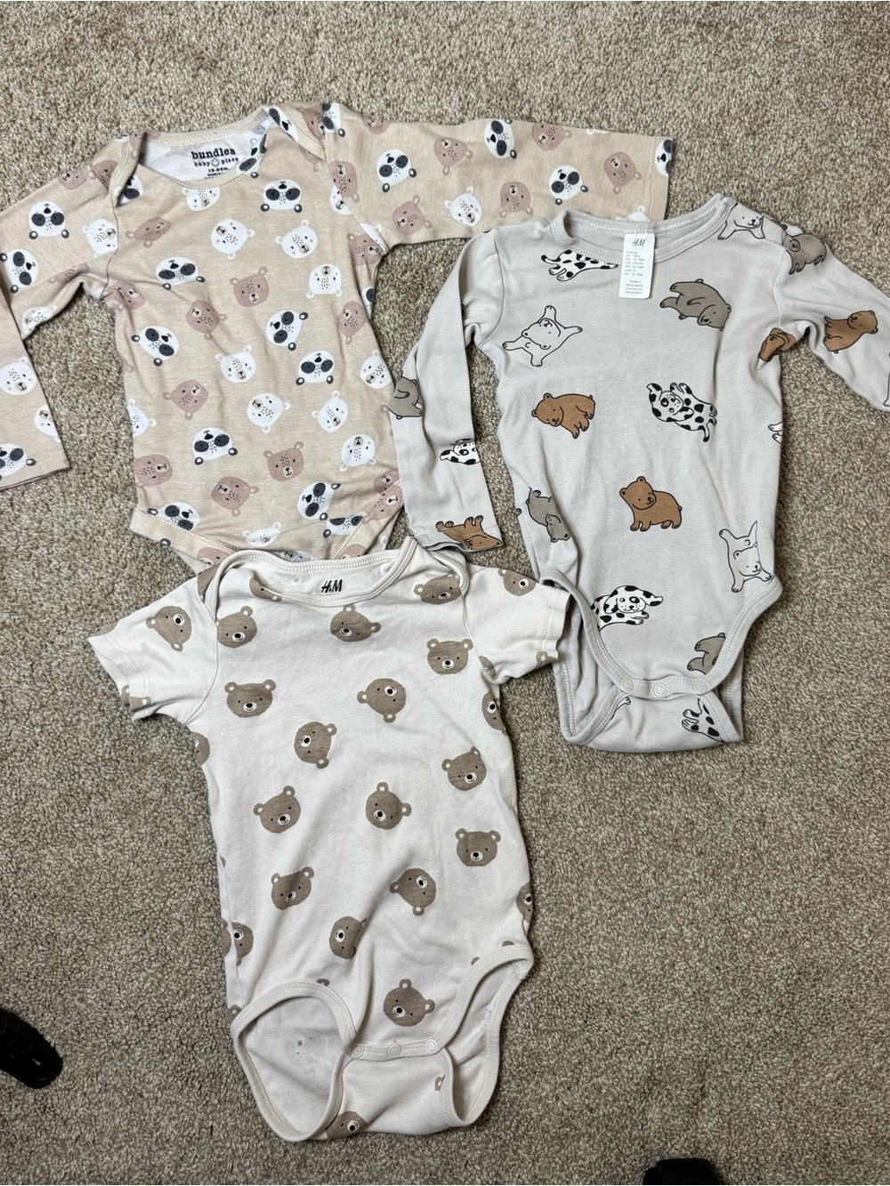 H&M Beige & Tan Bear & Puppy Print Baby One-Piece Bodysuit